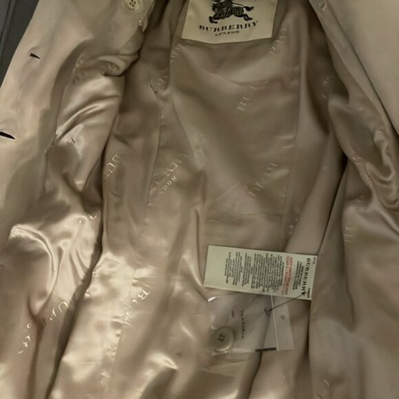 *SOLD*NEW Burberry Runway Suede Trench - Picture 8 of 16